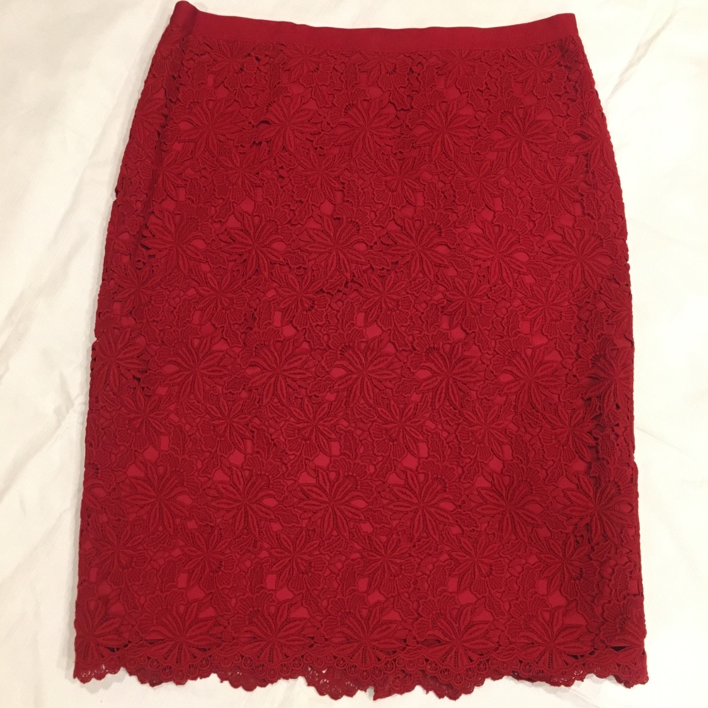❤️LACE RIDING RED PENCIL SKIRT NWT❤️NEW & CLASSIC